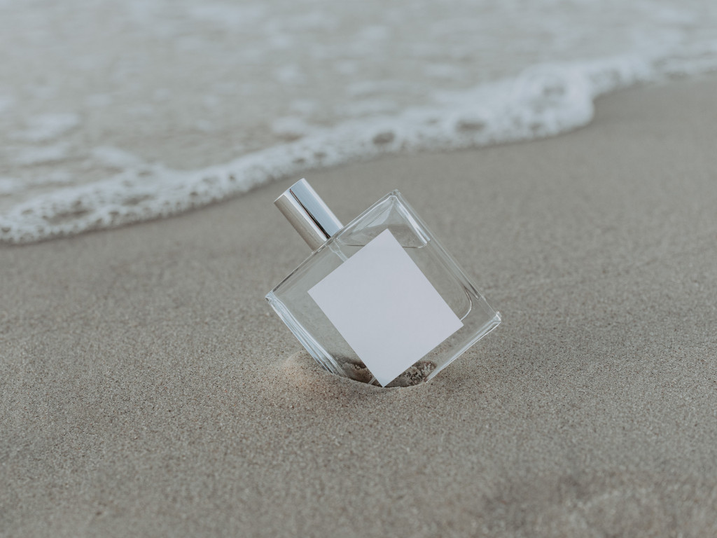 Les Parfums d’Été : Fraîcheur, Légèreté et Élégance Saisonnière